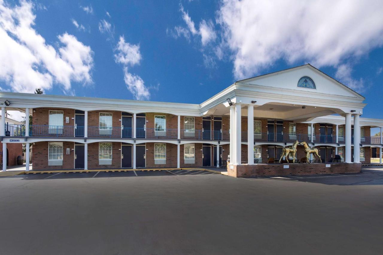 Surestay Hotel By Best Western Bardstown General Nelson Kültér fotó